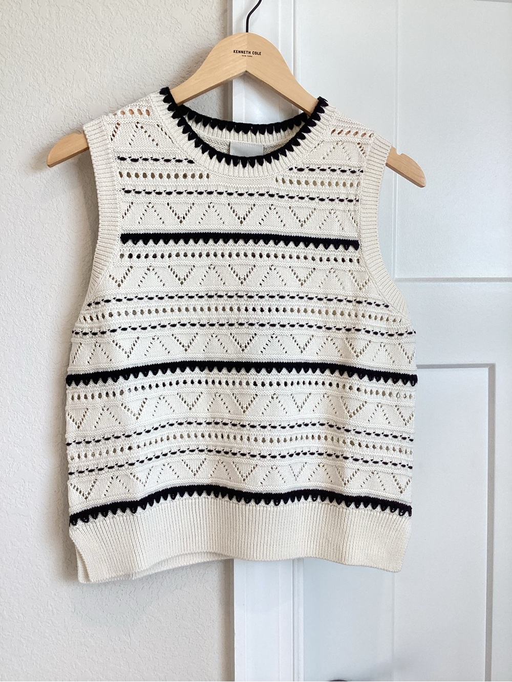 Varley Sleeveless Pointelle Sweater Vest Athena Knit New Small Anthropologie - Picture 4 of 10